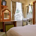 Newstead * Windermere