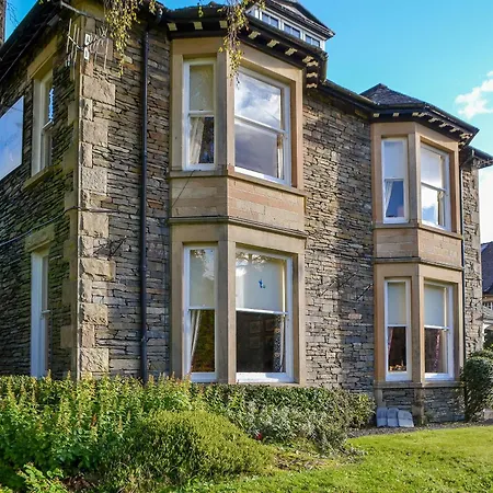 Newstead * Windermere